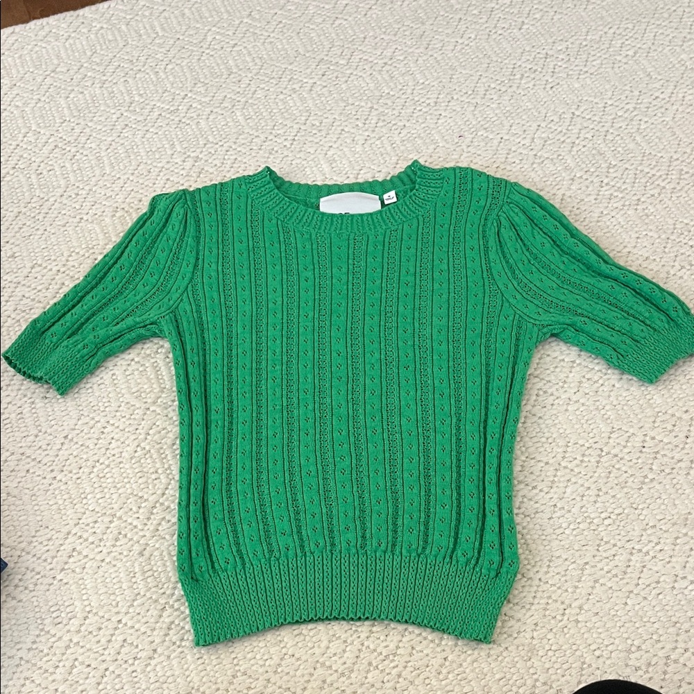 Evereve Bright Green Cable-Knit Short Sleeve Sweater